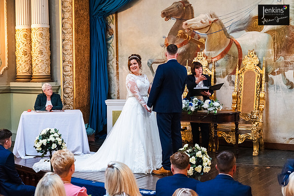Leanne & Richard 355_-z