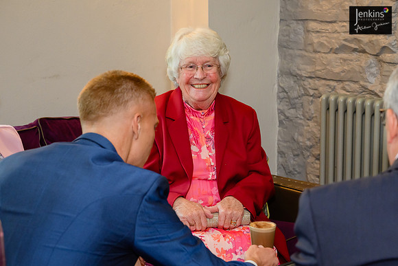 118- Megan & Danny- The-Plough-Hotel_