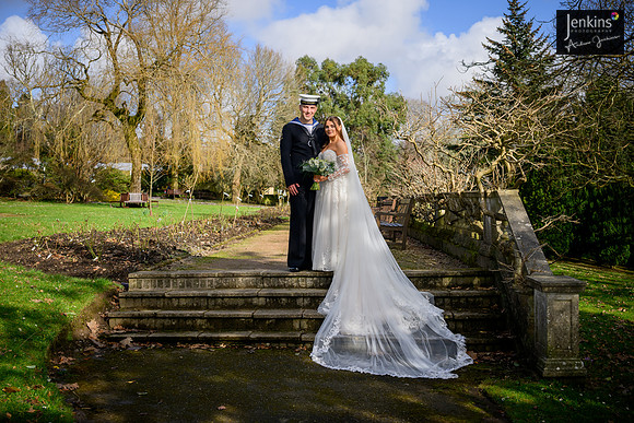 529- Holly & Leon-z