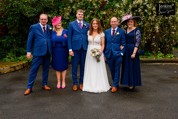 362 Lizzie & Peter_wedding-z