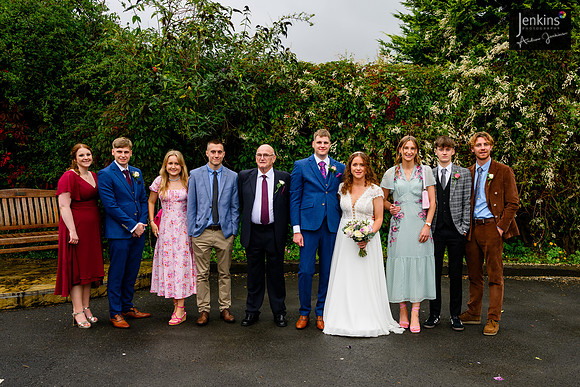 398 Lizzie & Peter_wedding-z