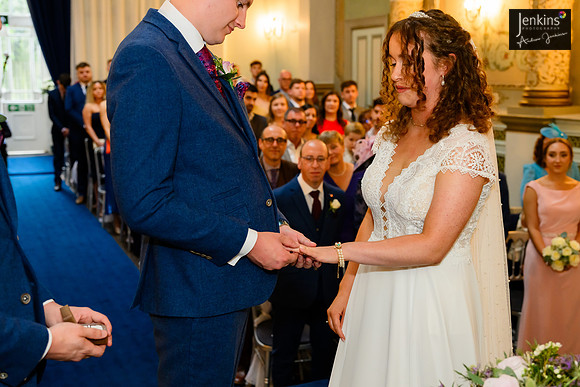 221 Lizzie & Peter_wedding-z