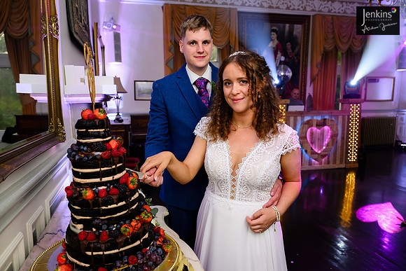 525 Lizzie & Peter_wedding-z