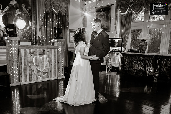530 Lizzie & Peter_wedding-z