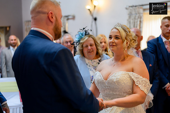 264- Megan & Danny- The-Plough-Hotel_