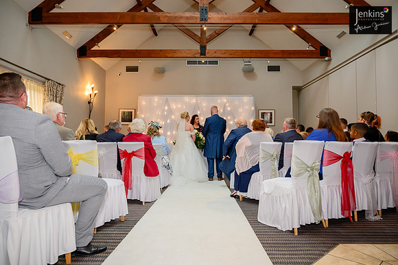 245- Megan & Danny- The-Plough-Hotel_