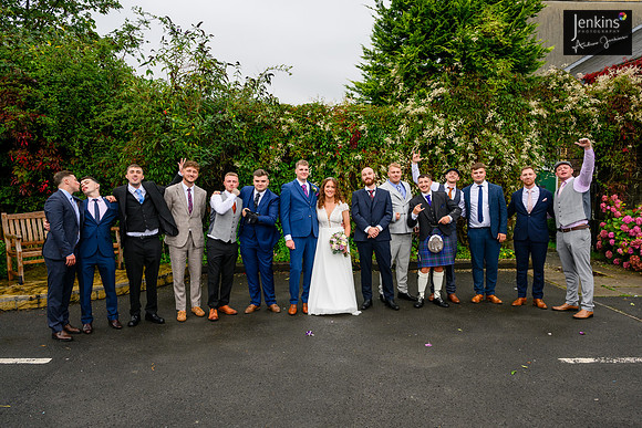 409 Lizzie & Peter_wedding-z