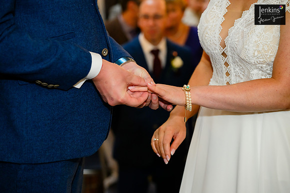 218 Lizzie & Peter_wedding-z