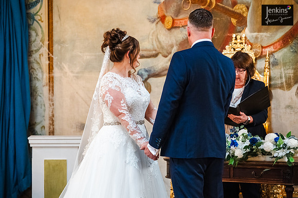 Leanne & Richard 335_-z