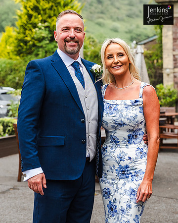 Leanne & Richard 110_-z