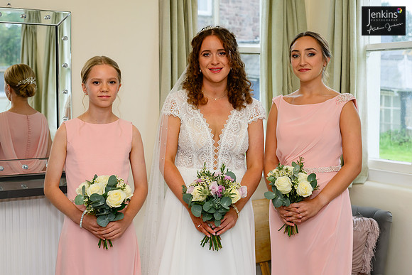 115 Lizzie & Peter_wedding-z