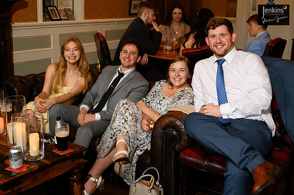 424 Lizzie & Peter_wedding-z