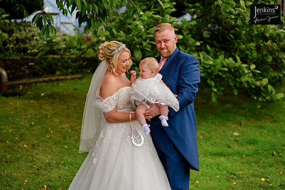 556- Megan & Danny- The-Plough-Hotel_