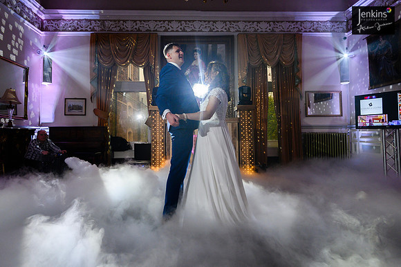 518 Lizzie & Peter_wedding-z
