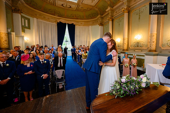213 Lizzie & Peter_wedding-z