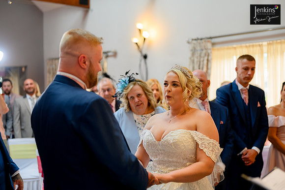 271- Megan & Danny- The-Plough-Hotel_