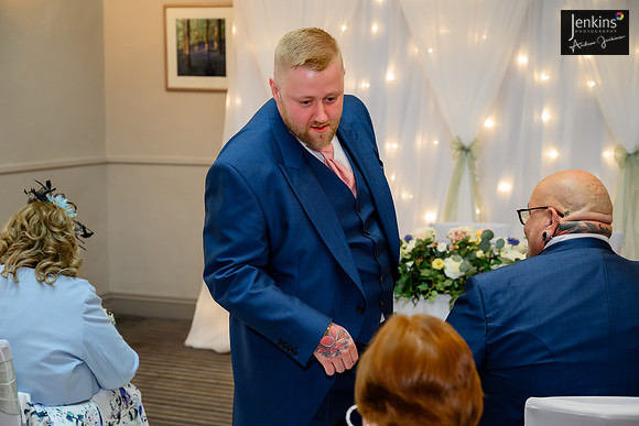 188- Megan & Danny- The-Plough-Hotel_