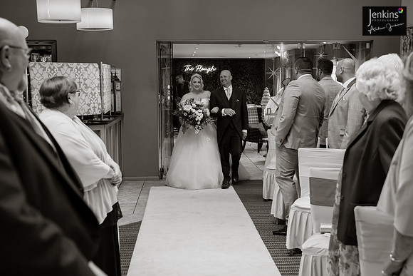234- Megan & Danny- The-Plough-Hotel_