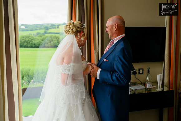 167- Megan & Danny- The-Plough-Hotel_