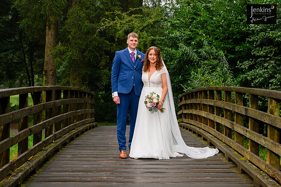 306 Lizzie & Peter_wedding-z