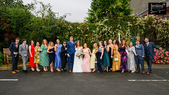 418 Lizzie & Peter_wedding-z