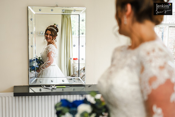 Leanne & Richard 135_-z