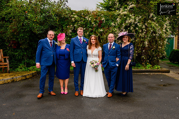 361 Lizzie & Peter_wedding-z