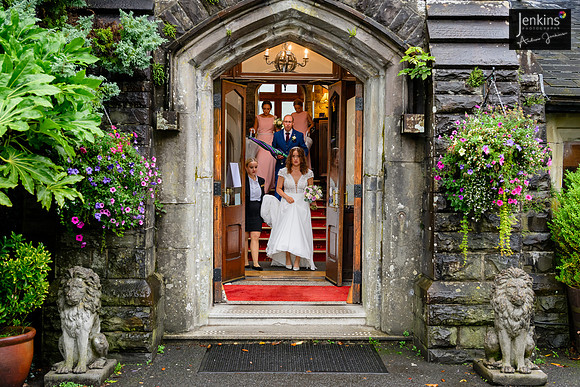 157 Lizzie & Peter_wedding-z
