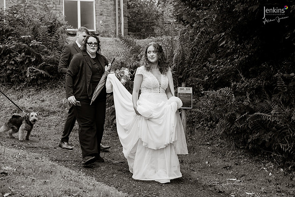 282 Lizzie & Peter_wedding-z