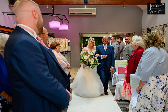 238- Megan & Danny- The-Plough-Hotel_