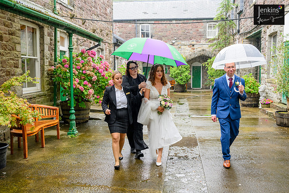 140 Lizzie & Peter_wedding-z