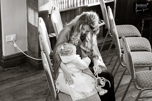 126- Nic & Beth-z