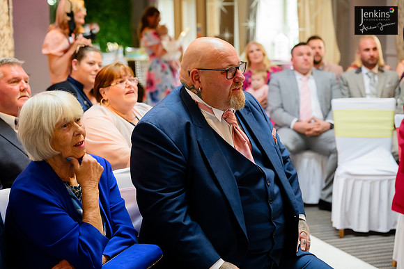 268- Megan & Danny- The-Plough-Hotel_