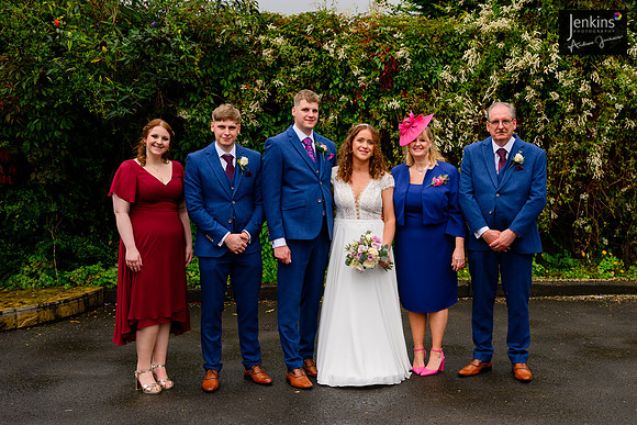 356 Lizzie & Peter_wedding-z