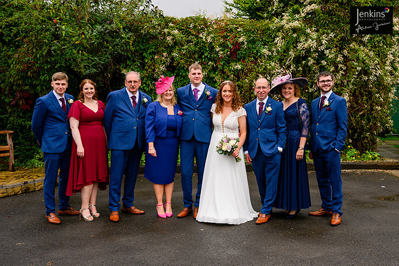 374 Lizzie & Peter_wedding-z