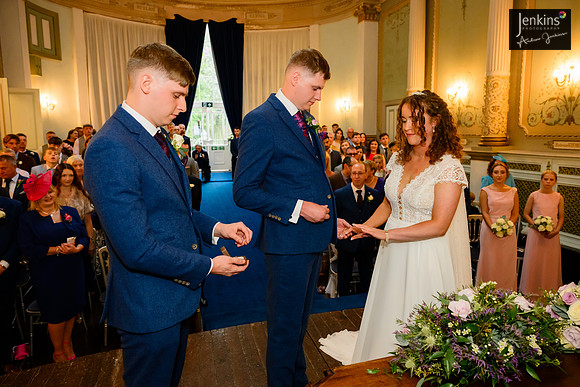 216 Lizzie & Peter_wedding-z