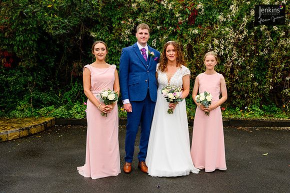 403 Lizzie & Peter_wedding-z