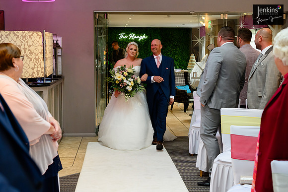 235- Megan & Danny- The-Plough-Hotel_