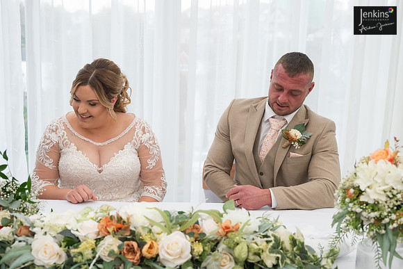381-Ffion-Mathew-wedding-z