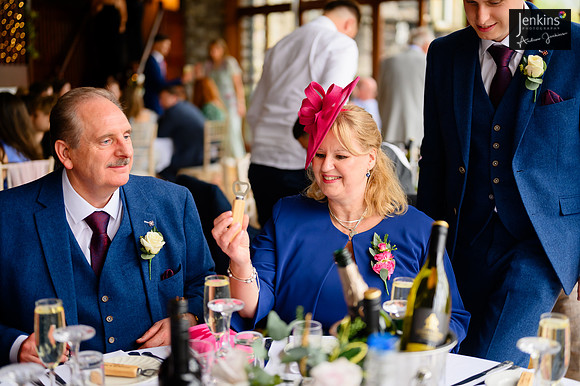 434 Lizzie & Peter_wedding-z