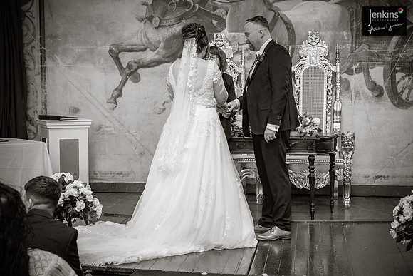 Leanne & Richard 451_-z