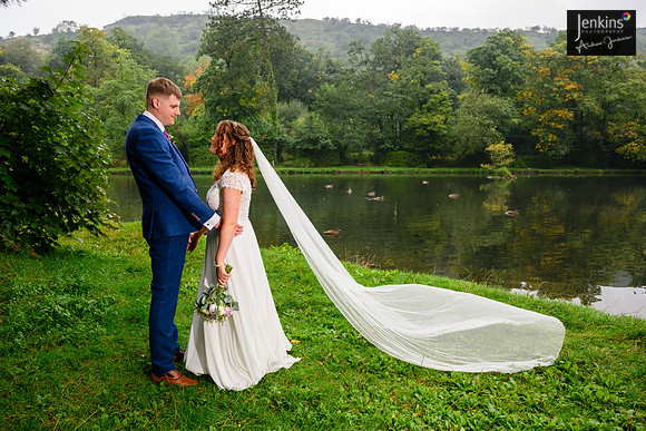 297 Lizzie & Peter_wedding-z