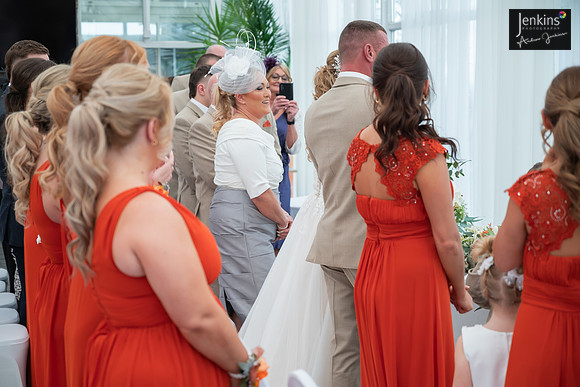 214-Ffion-Mathew-wedding-z