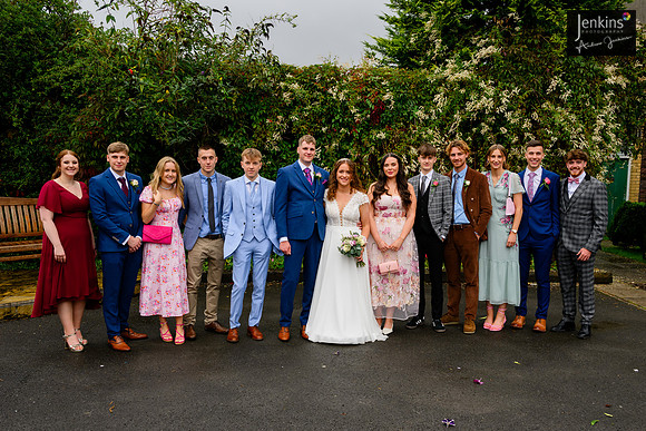 396 Lizzie & Peter_wedding-z