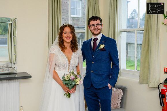 123 Lizzie & Peter_wedding-z