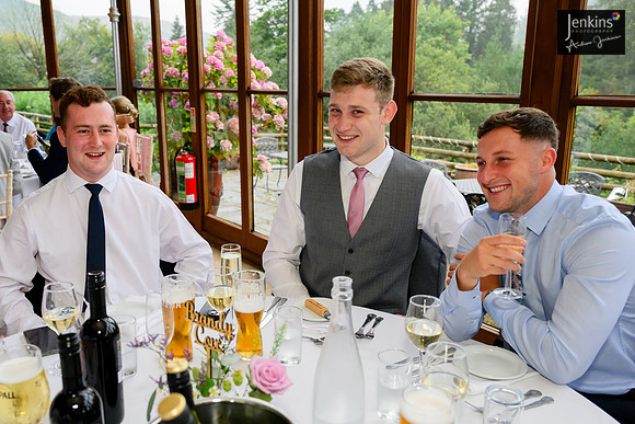 461 Lizzie & Peter_wedding-z