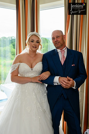 175- Megan & Danny- The-Plough-Hotel_