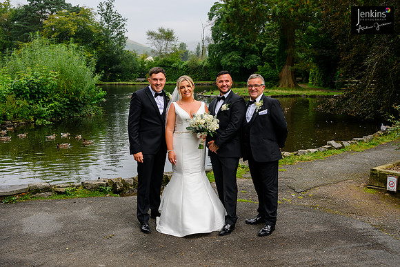 509 Zara & Mathew_wedding-z