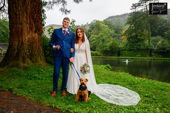 300 Lizzie & Peter_wedding-z