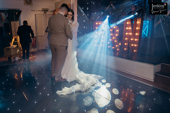 531- Nic & Beth-z